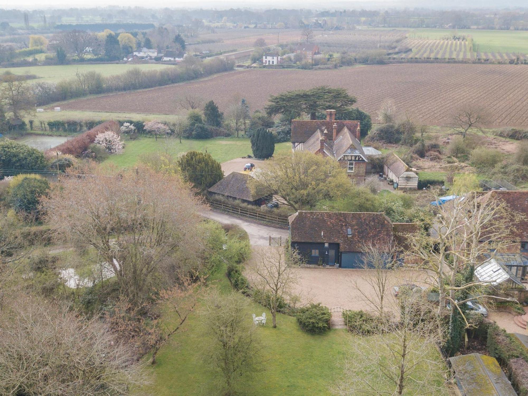 Woolhouse Barn Villa Hunton  Exterior photo